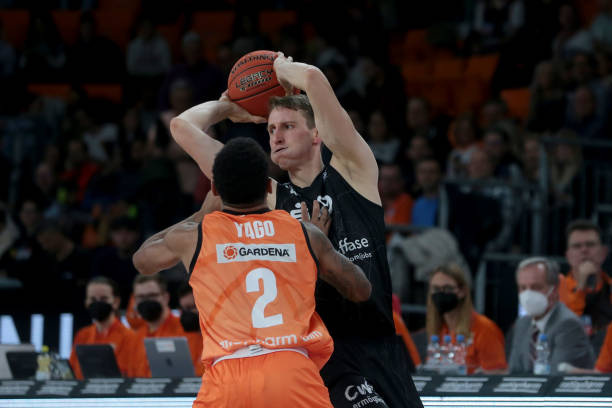 而功亏一篑 而功亏一篑