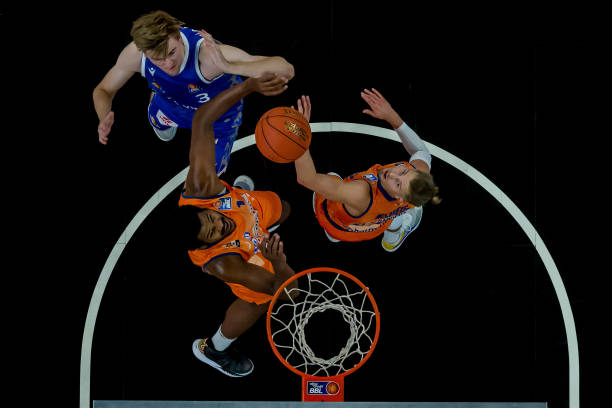 色草场上 色草场上